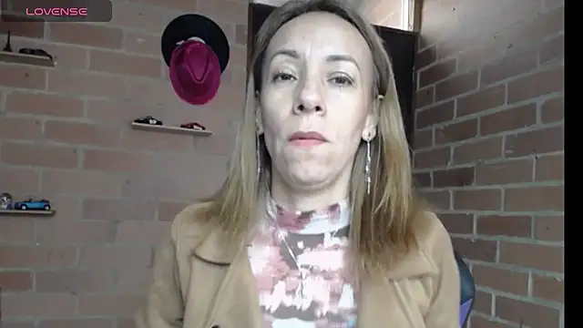 cristin doll  online show from April 21, 2026, 2:34 pm