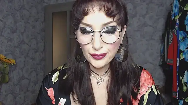 Aziza1 online show from April 19, 2026, 1:34 pm