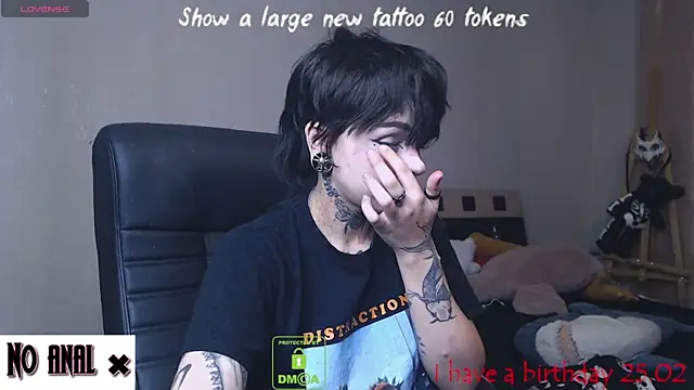 Dark  Elf online show from February 17, 2025, 10:38 pm