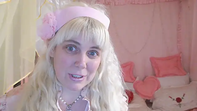 SunnySylvia online show from February 16, 2025, 6:43 pm