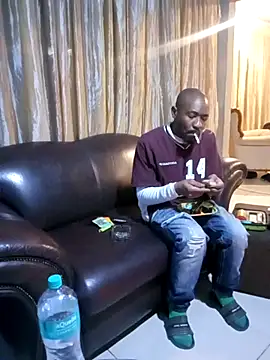 Snapshot of Ogmelo chatting on July 10, 2026, 8:20 pm Ogmelo online show from July 10, 2026, 8:20 pm