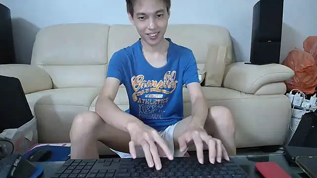 Snapshot of andrewooi chatting on February 4, 2025, 1:06 pm andrewooi online show from February 4, 2025, 1:06 pm