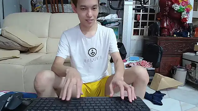 Snapshot of andrewooi chatting on January 7, 2025, 1:24 pm andrewooi online show from January 7, 2025, 1:24 pm