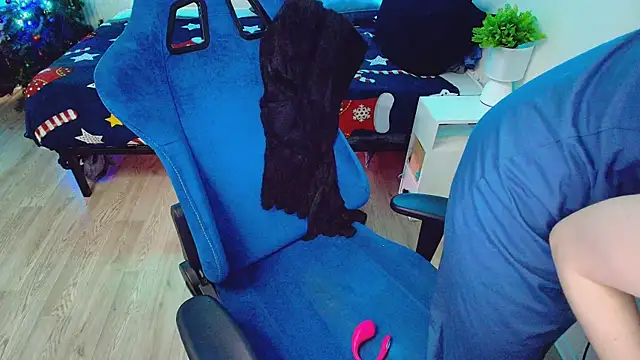 Snapshot of CranberryHot chatting on February 18, 2026, 1:29 pm CranberryHot online show from February 18, 2026, 1:29 pm