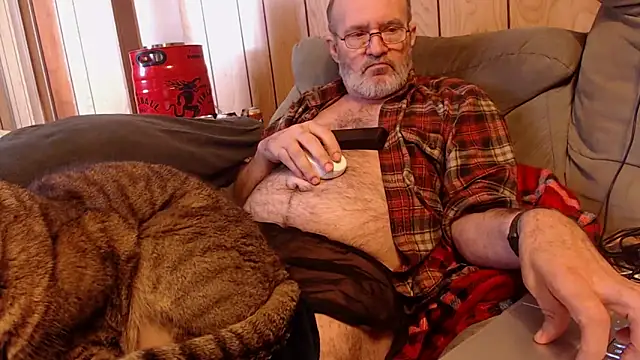 Snapshot of snickers1 chatting on February 26, 2026, 7:14 pm snickers1 online show from February 26, 2026, 7:14 pm