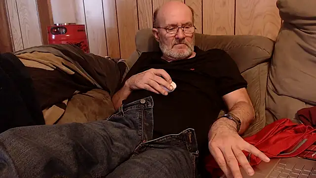 snickers1 online show from March 28, 2026, 12:06 pm