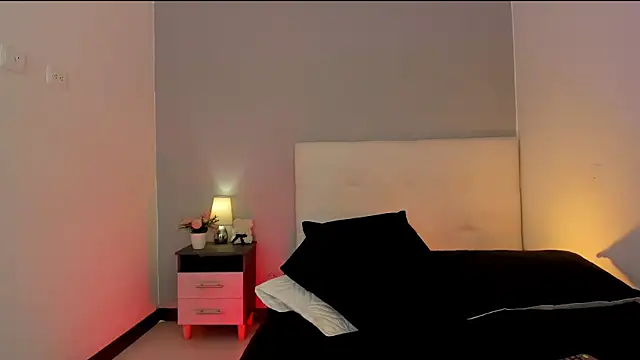 Snapshot of NataliaBuiles chatting on February 23, 2026, 11:11 am NataliaBuiles online show from February 23, 2026, 11:11 am