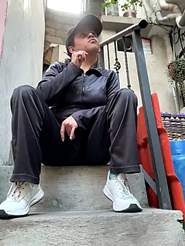 Snapshot of latinfemale chatting on November 20, 2025, 7:36 pm latinfemale online show from November 20, 2025, 7:36 pm