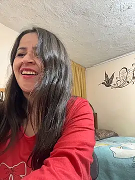 Snapshot of latinfemale chatting on February 7, 2026, 11:35 pm latinfemale online show from February 7, 2026, 11:35 pm