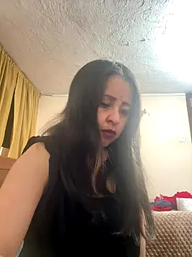 Snapshot of latinfemale chatting on October 11, 2025, 1:39 am latinfemale online show from October 11, 2025, 1:39 am