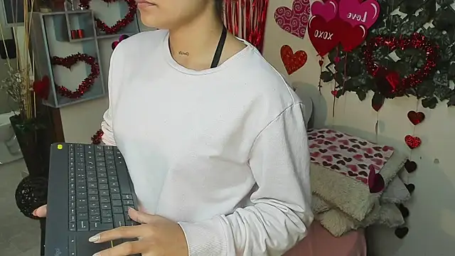 Snapshot of DestinyHills chatting on February 14, 2026, 12:05 pm DestinyHills online show from February 14, 2026, 12:05 pm