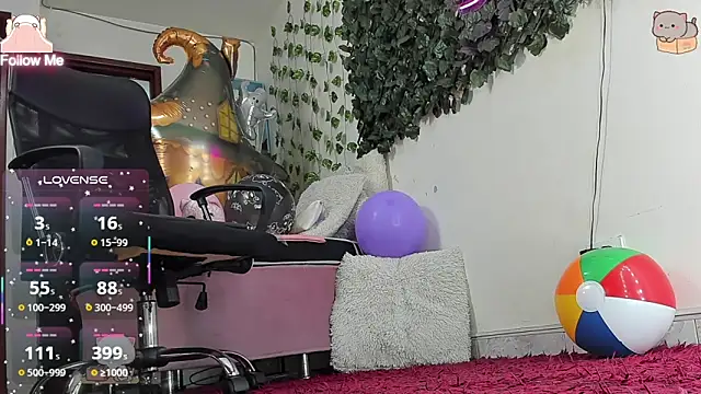 Snapshot of DestinyHills chatting on February 7, 2026, 2:41 am DestinyHills online show from February 7, 2026, 2:41 am