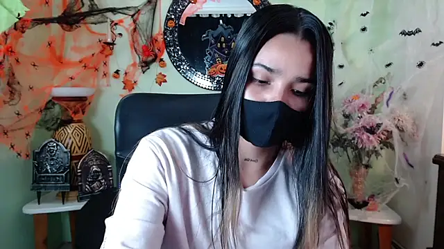 DestinyHills online show from October 10, 2025, 12:17 pm