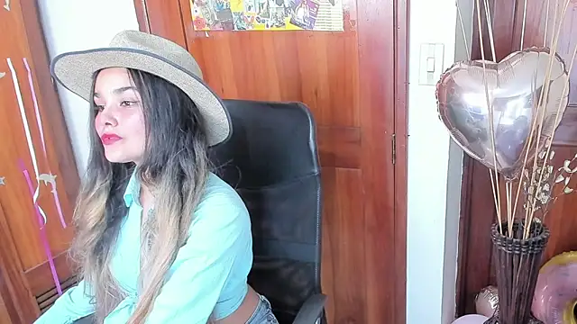 DestinyHills online show from September 12, 2025, 1:50 am