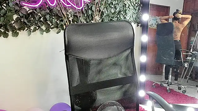 DestinyHills online show from September 9, 2025, 12:14 pm