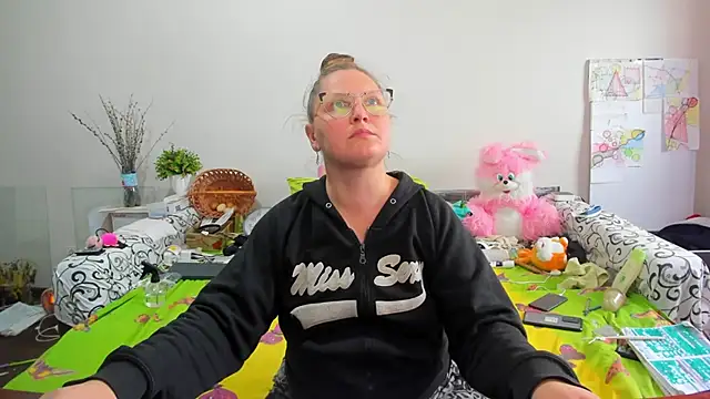 Snapshot of IamYourNarcotic chatting on April 22, 2026, 1:07 pm IamYourNarcotic online show from April 22, 2026, 1:07 pm