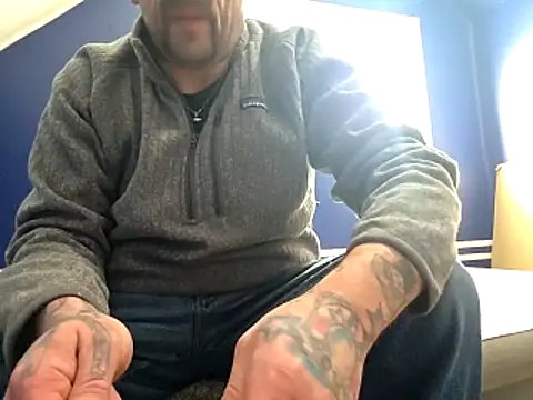 Snapshot of canadacockinme chatting on November 17, 2025, 7:18 pm canadacockinme online show from November 17, 2025, 7:18 pm