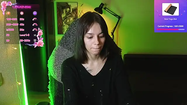 Snapshot of alyssa_sweet chatting on February 25, 2025, 5:30 am alyssa sweet online show from February 25, 2025, 5:30 am
