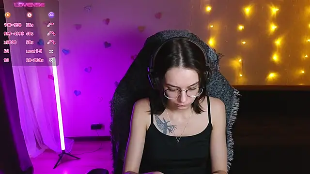 Snapshot of alyssa_sweet chatting on February 11, 2025, 8:15 am alyssa sweet online show from February 11, 2025, 8:15 am
