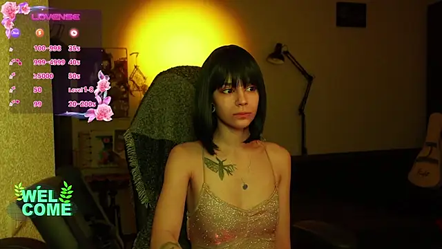 Snapshot of alyssa_sweet chatting on March 13, 2025, 2:05 am alyssa sweet online show from March 13, 2025, 2:05 am