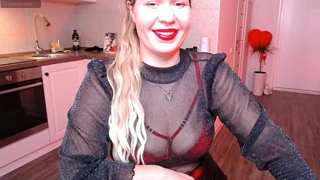 HotTiffani online show from March 20, 2025, 9:04 am