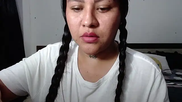 Snapshot of venuz_mendoza20 chatting on February 19, 2026, 11:12 pm venuz mendoza20 online show from February 19, 2026, 11:12 pm