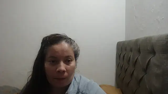 tiffany horny 1 online show from October 9, 2025, 6:14 am