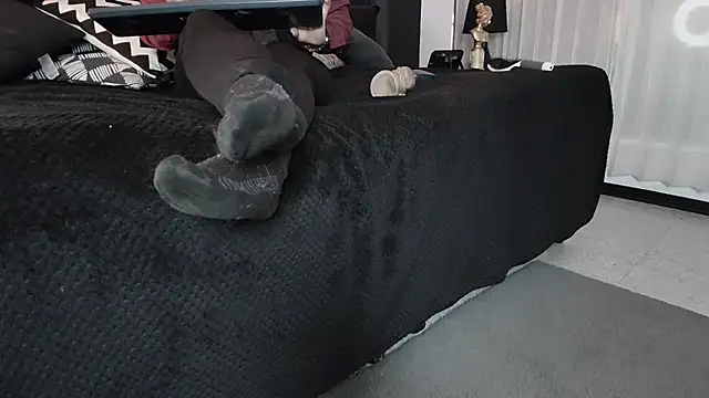  Jade 16 online show from November 20, 2025, 11:44 am