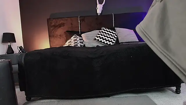  Jade 16 online show from October 4, 2025, 11:56 am