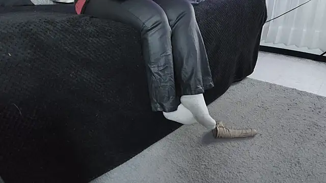  Jade 16 online show from January 14, 2026, 11:47 am