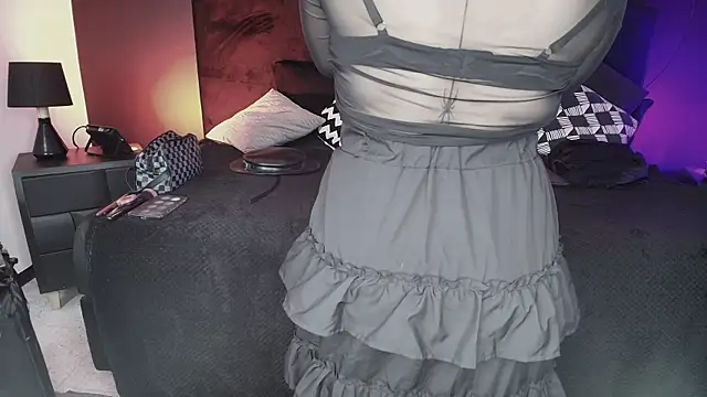  Jade 16 online show from October 31, 2025, 11:51 am