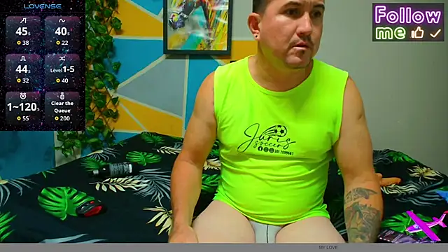 Snapshot of xavier_1988 chatting on April 25, 2026, 12:24 am xavier 1988 online show from April 25, 2026, 12:24 am