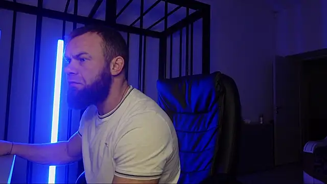 Snapshot of Tommy_Burnz chatting on January 21, 2025, 2:33 am Tommy Burnz online show from January 21, 2025, 2:33 am