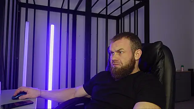 Snapshot of Tommy_Burnz chatting on January 25, 2025, 9:47 am Tommy Burnz online show from January 25, 2025, 9:47 am