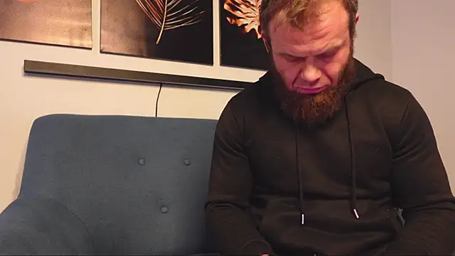 Snapshot of Tommy_Burnz chatting on February 18, 2025, 3:20 pm Tommy Burnz online show from February 18, 2025, 3:20 pm