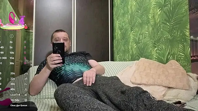 DanielOhCool online show from April 1, 2026, 6:37 am