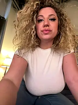 miamellycious online show from November 15, 2025, 8:24 pm