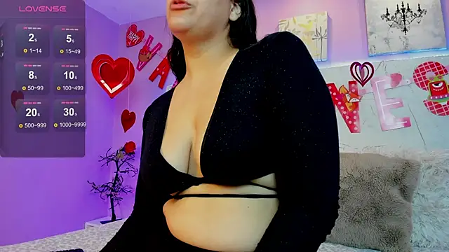 Snapshot of Samara_Eyes chatting on February 27, 2025, 1:07 pm Samara Eyes online show from February 27, 2025, 1:07 pm