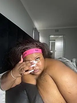 MissLola27 online show from November 16, 2025, 10:09 am