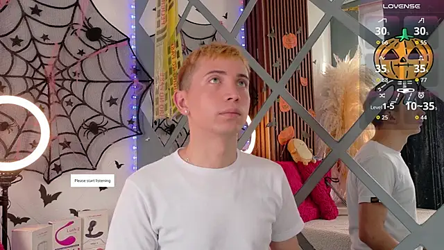 Snapshot of Chris_Bennett chatting on October 21, 2025, 12:26 pm Chris Bennett online show from October 21, 2025, 12:26 pm