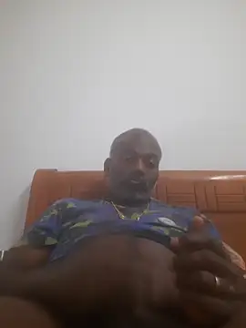 Snapshot of strongguyindia chatting on February 10, 2026, 7:57 pm strongguyindia online show from February 10, 2026, 7:57 pm