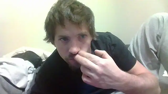 Snapshot of youngbuck6874 chatting on January 10, 2025, 1:32 am youngbuck6874 online show from January 10, 2025, 1:32 am