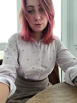 Snapshot of Puzdosia chatting on February 13, 2026, 6:57 am Puzdosia online show from February 13, 2026, 6:57 am