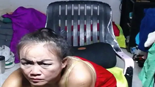 1CuteAndSexy69 online show from October 23, 2025, 2:27 pm