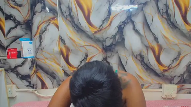 Snapshot of Ms_Rosexxx chatting on December 17, 2025, 8:14 pm Ms Rosexxx online show from December 17, 2025, 8:14 pm