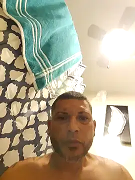 Snapshot of tropikboy chatting on May 29, 2026, 9:48 am tropikboy online show from May 29, 2026, 9:48 am