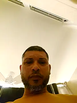 tropikboy online show from December 4, 2025, 10:03 am