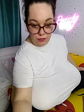 Snapshot of SenzualHotM chatting on March 1, 2025, 2:37 am SenzualHotM online show from March 1, 2025, 2:37 am