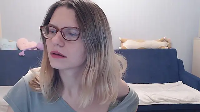 Snapshot of night_is_dark chatting on November 10, 2025, 1:49 pm night is dark online show from November 10, 2025, 1:49 pm