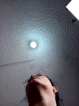 Snapshot of valerie_lya chatting on November 27, 2025, 8:42 pm valerie lya online show from November 27, 2025, 8:42 pm